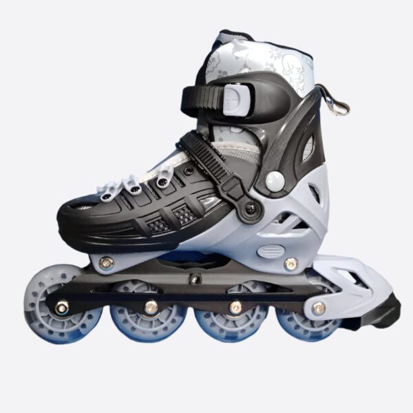 SKATE SHOES Medium Size